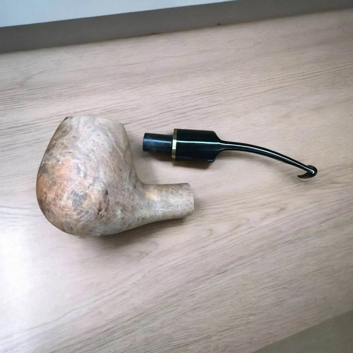Jean Claude Tobakspipa – Klassisk Elegans i Naturlig Briarrot