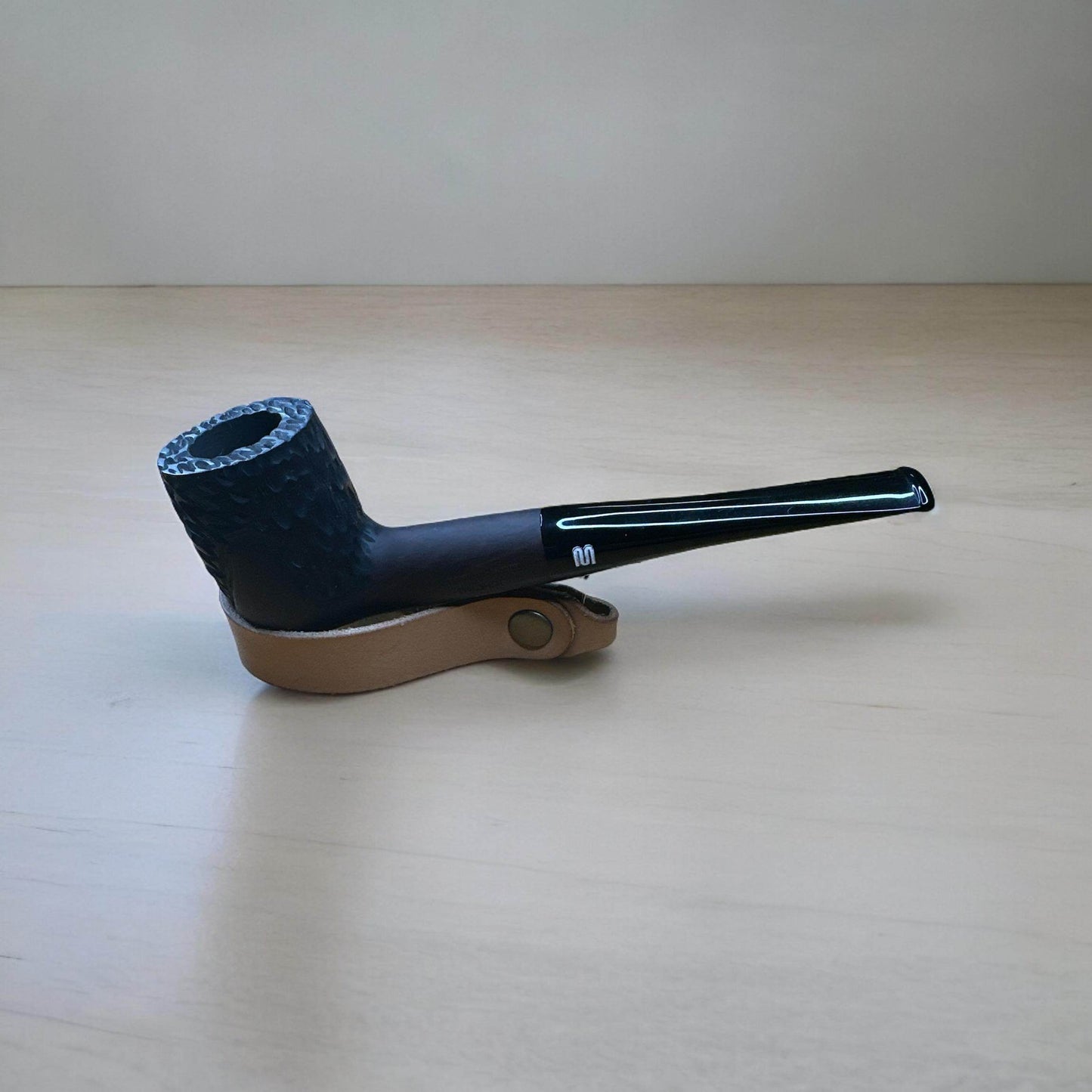 Billiard Ebenholts Mönstrad Tobakspipa - Handgjord och Prisvärd - Pipe-Shop.se