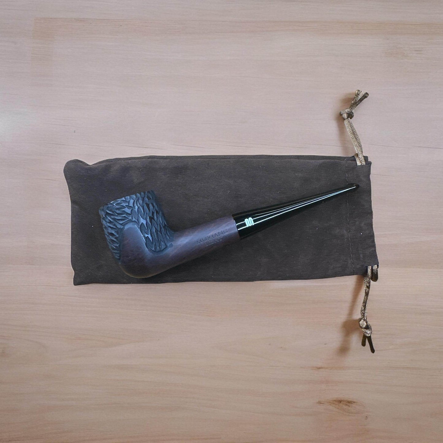 Billiard Ebenholts Mönstrad Tobakspipa - Handgjord och Prisvärd - Pipe-Shop.se