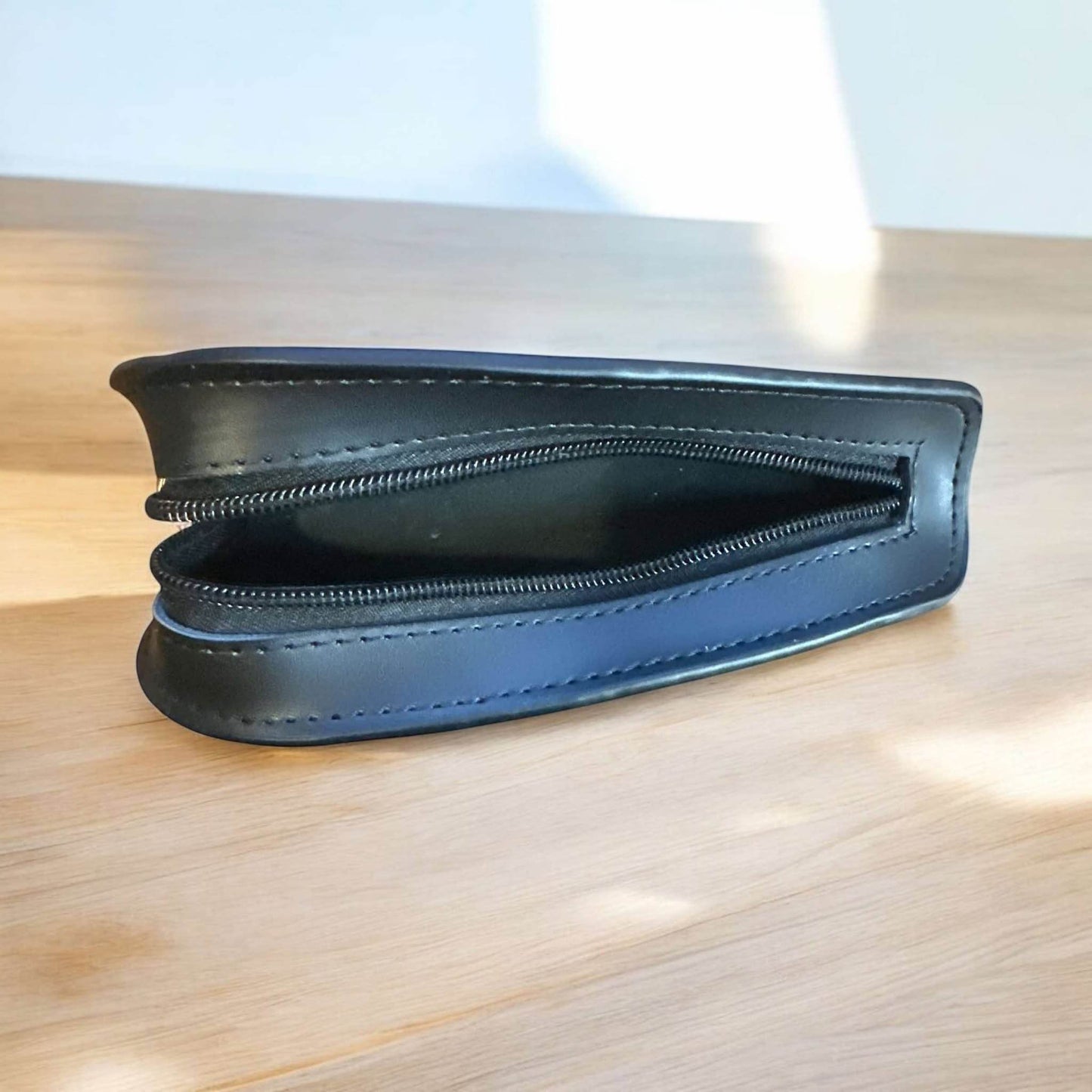 Exklusiv Pipväska i Äkta Läder – Skydda Din Pipa Med Stil (Brun & Svart) - Pipe-Shop.se