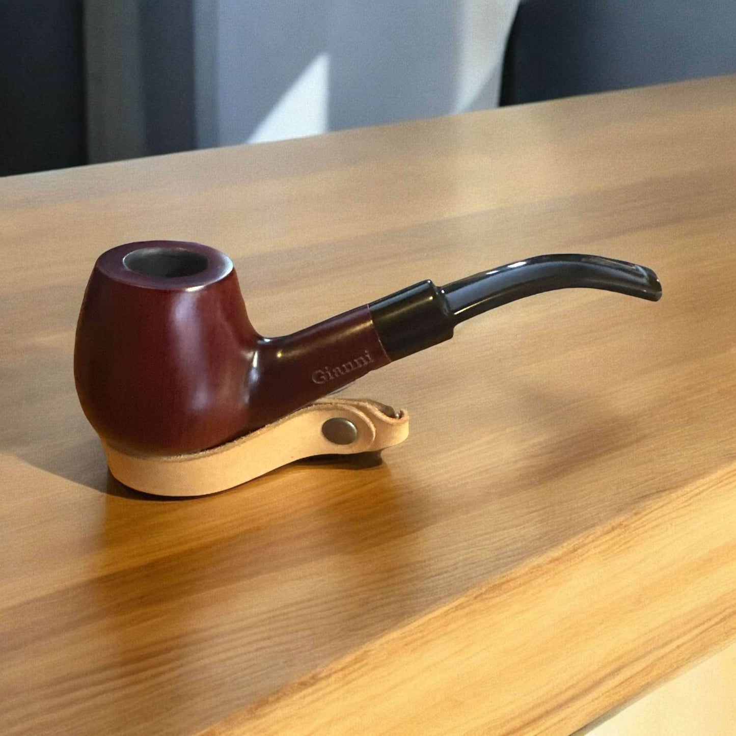 Gianni Billiard Bent Apple Tobakspipa – Italienskt Hantverk i Perfekt Balans - Pipe-Shop.se
