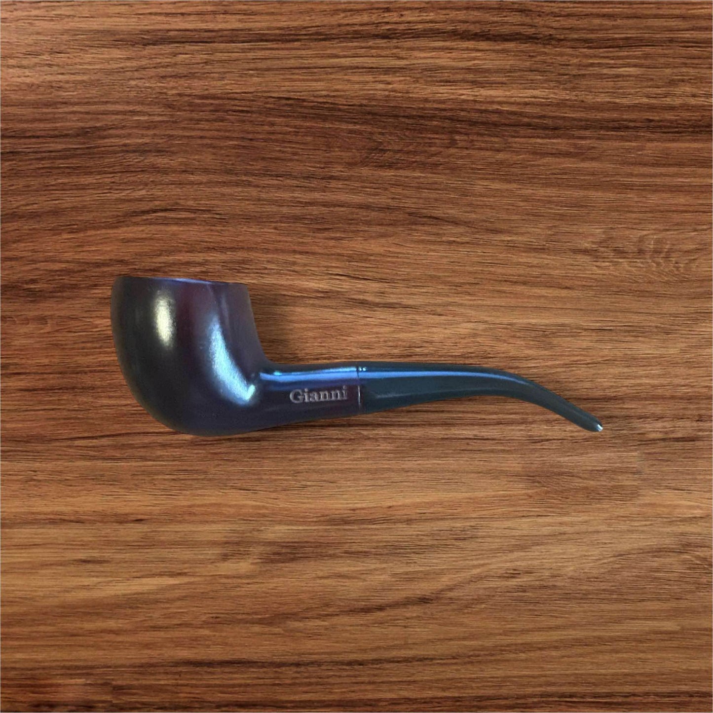 Gianni Kvartsböjd Briar Pipa med Sluttande Skål – Mästarklass i Italienskt Hantverk - Pipe-Shop.se