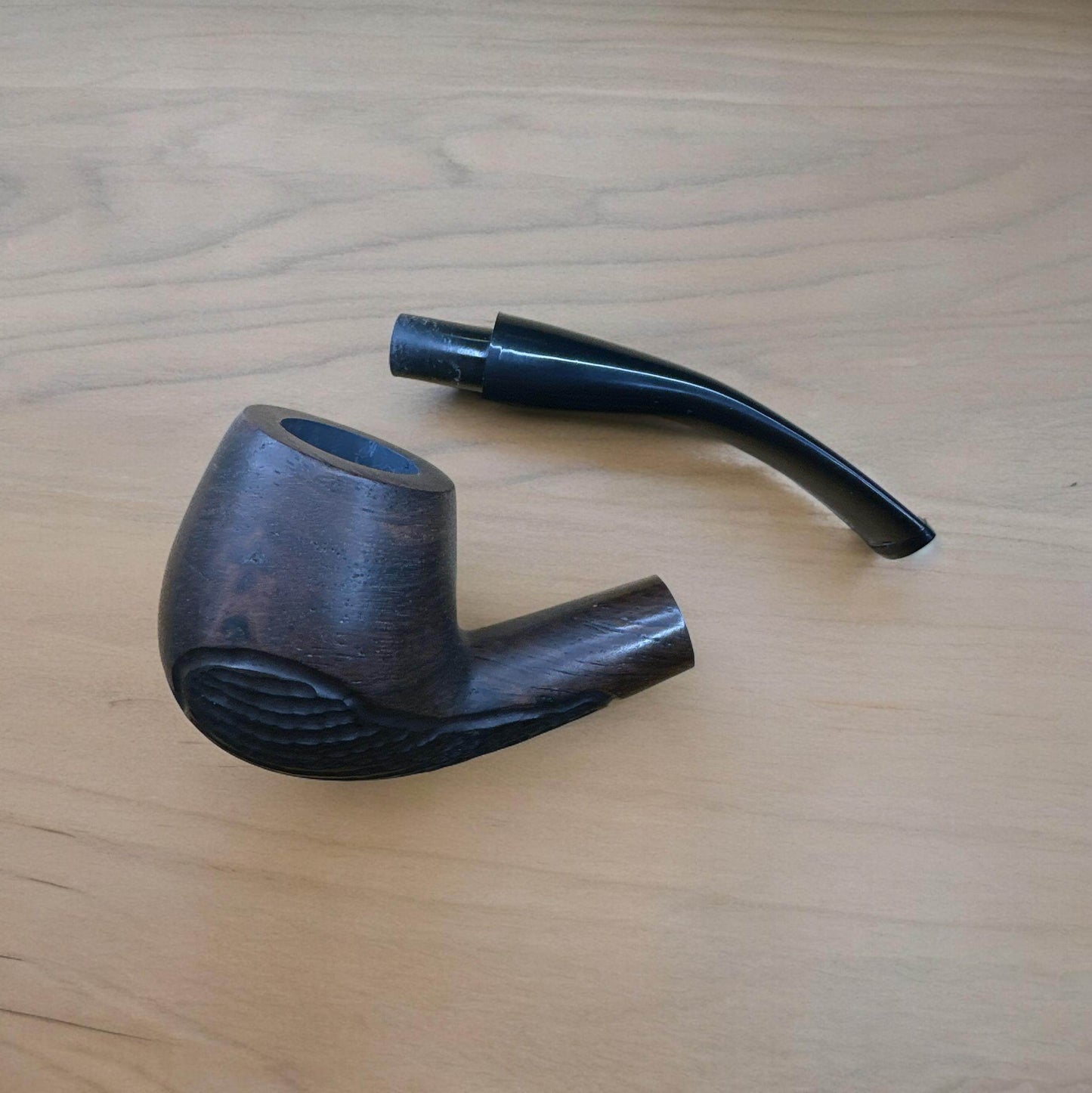 Klassisk Tobakspipa i Ebenholts – Elegans och Funktionalitet i ett - Pipe-Shop.se