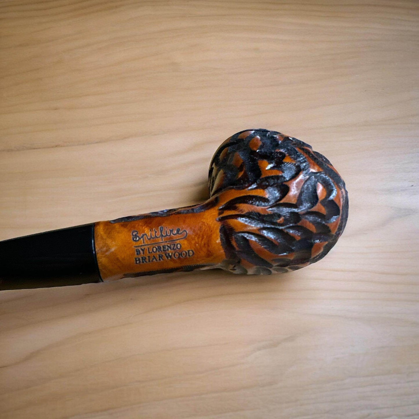 Lorenzo Spitfire Sport Rusticated Diamond Shank Briar Pipa – Elegant och Robust Design för Enastående Piprökning - Pipe-Shop.se