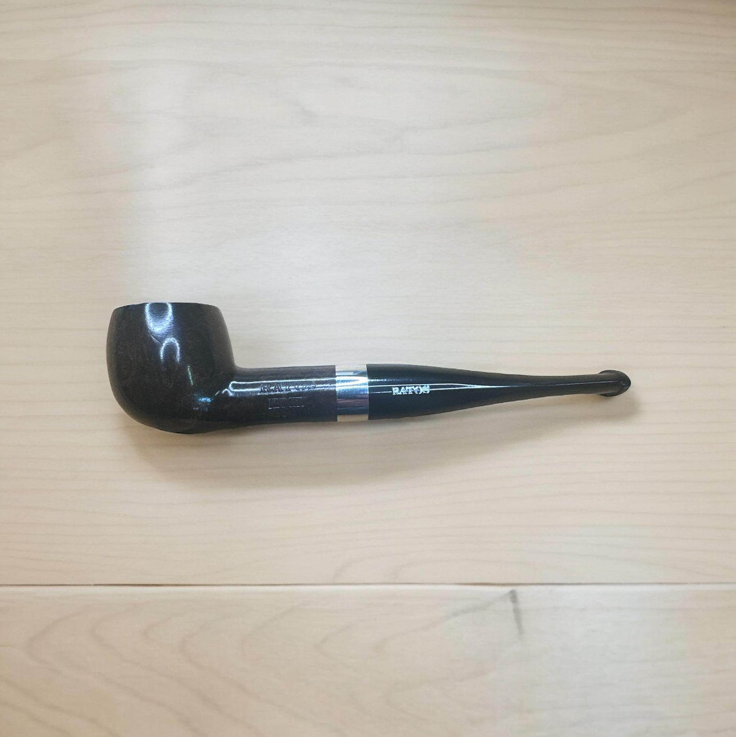 Pipa Ratos New city Polish No. 350 – Elegant Design och Högkvalitativ Konstruktion - Pipe-Shop.se