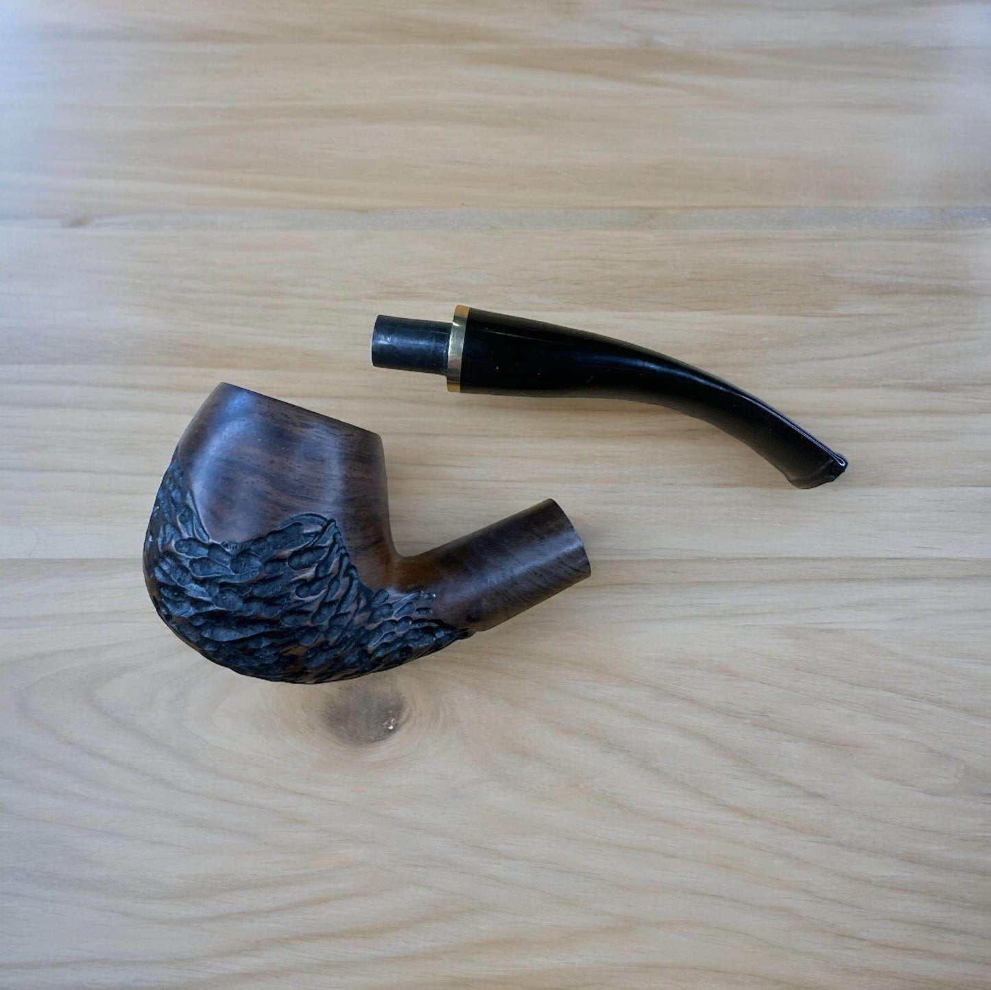 Solid träpipa med Mönster – Tillverkad i Ebenholts för Elegant Rökning - Pipe-Shop.se
