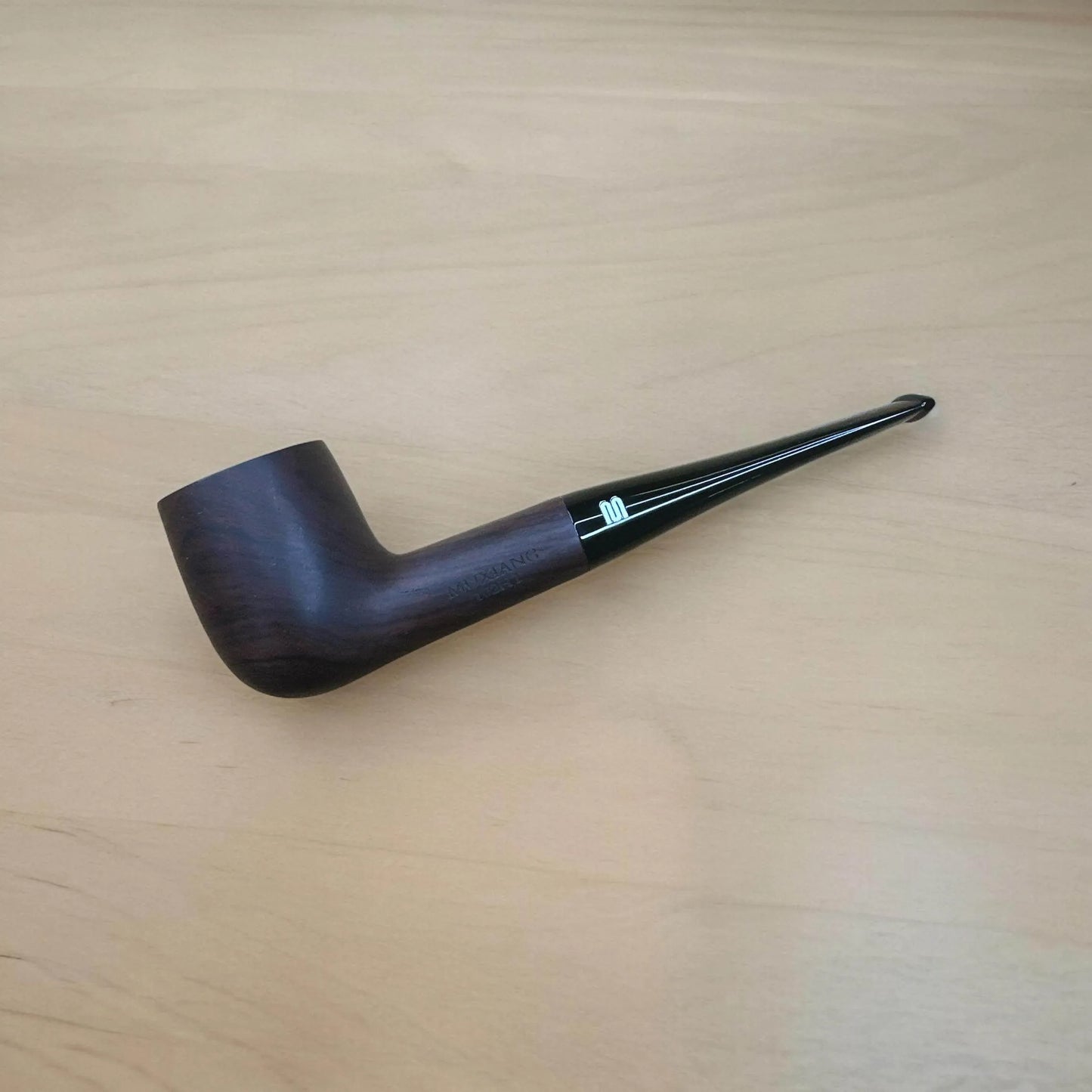Billiard Ebenholts Tobakspipa – Handgjord Elegans till Ett Prisvärt Pris
