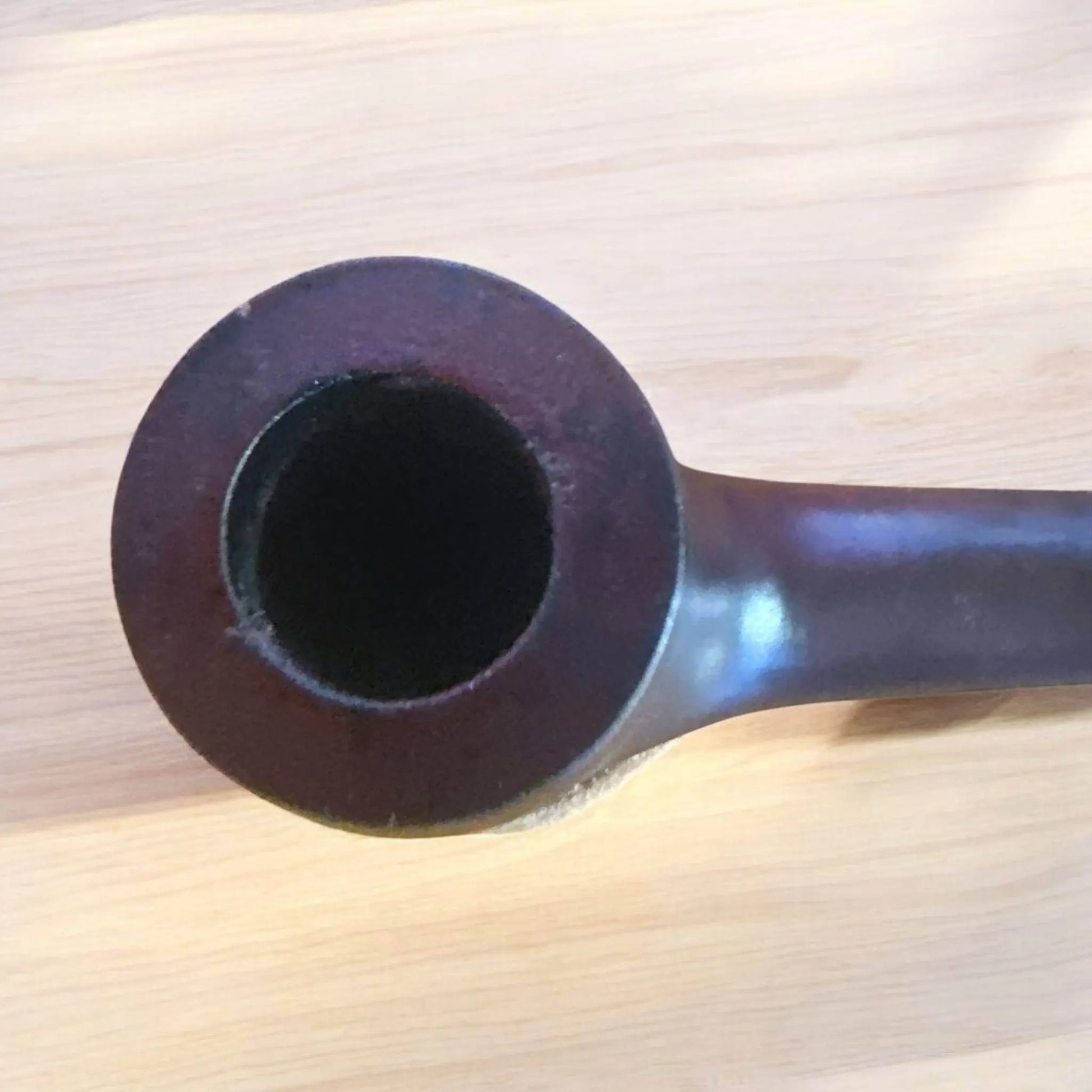 Brandy Träpipa – Walnut Brown/Red Polished | Klassisk elegans i varm träton