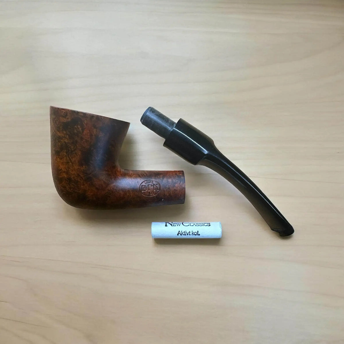 Kenvelo Pipa Böjd 6958 – Klassisk Design för Enastående Piprökning
