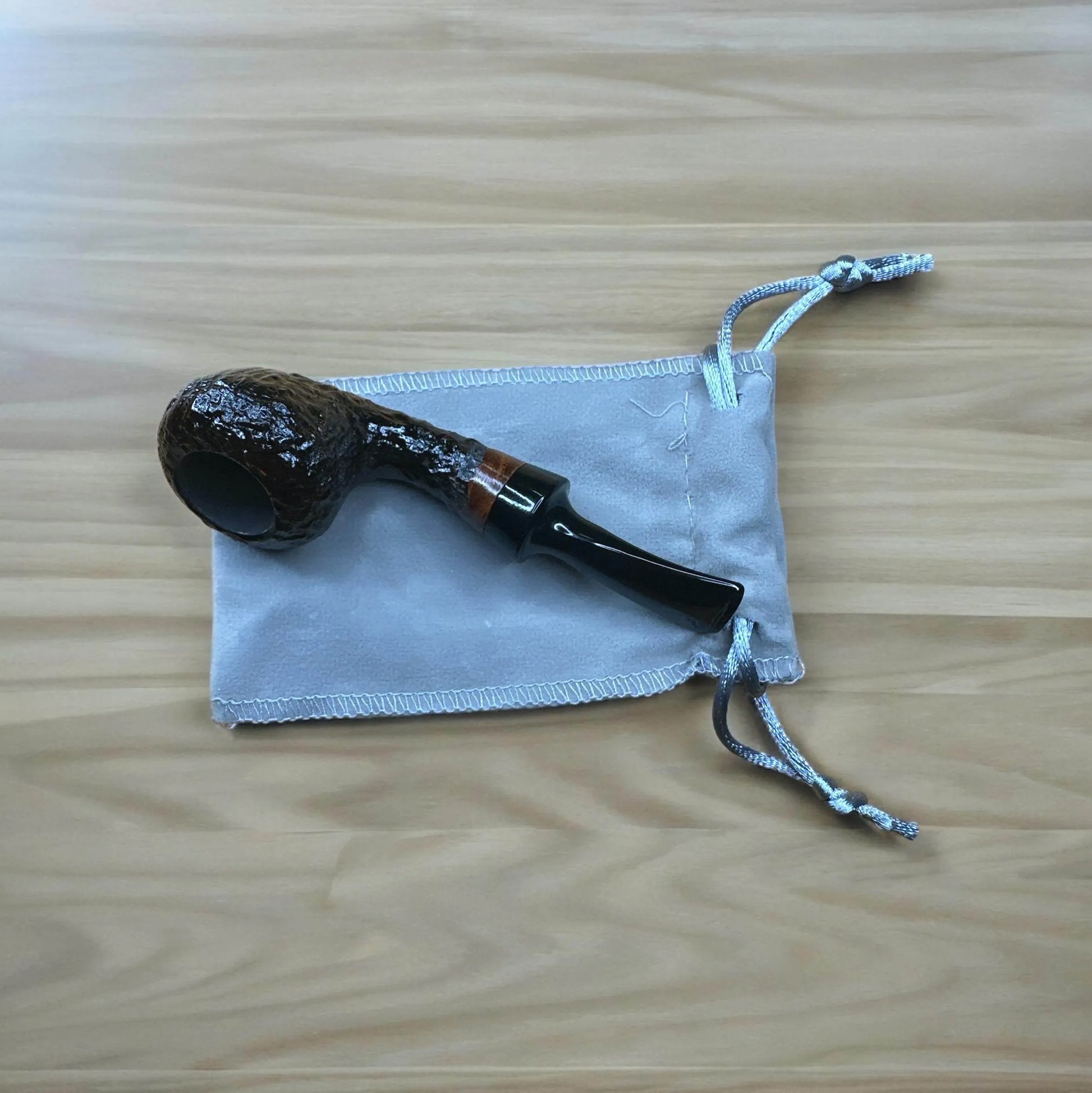Mini Blowfish 10,6 cm Briar Pipa - Handsnidad och Graverad Tobakspipa