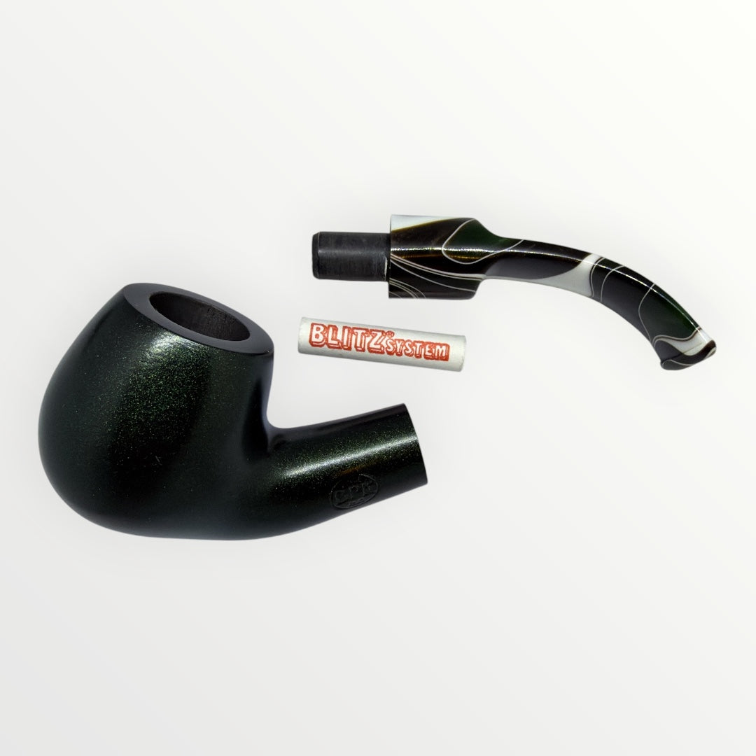 Blitz Metallic Green Bent Apple med demonterat munstycke och Blitz 9 mm-filter.
