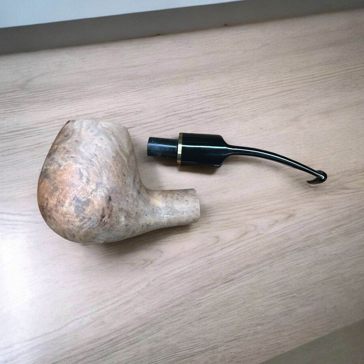 Jean Claude Tobakspipa – Klassisk Elegans i Naturlig Briarrot - Pipe-Shop.se