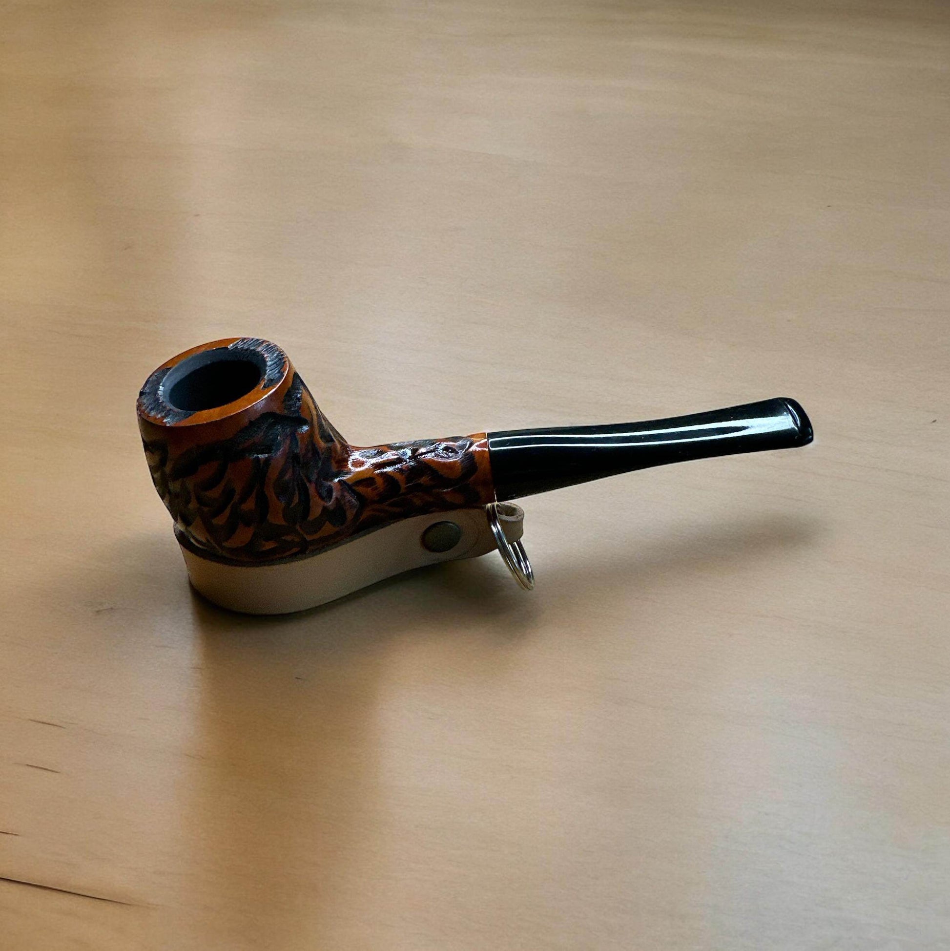 Lorenzo Spitfire Sport Rusticated Diamond Shank Briar Pipa – Elegant och Robust Design för Enastående Piprökning - Pipe-Shop.se