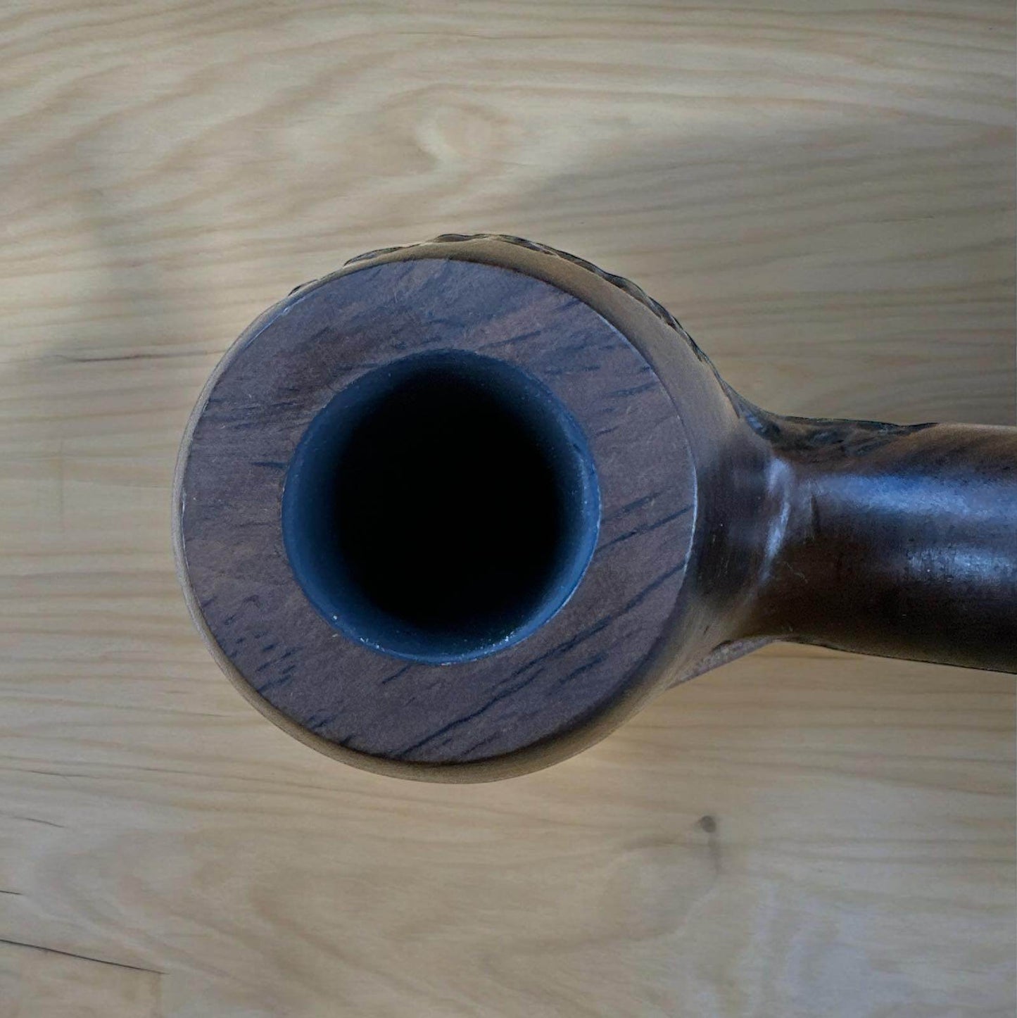 Solid träpipa med Mönster – Tillverkad i Ebenholts för Elegant Rökning - Pipe-Shop.se